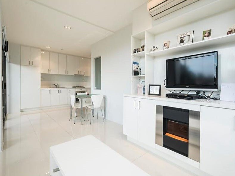 Property Gallery - Main Image