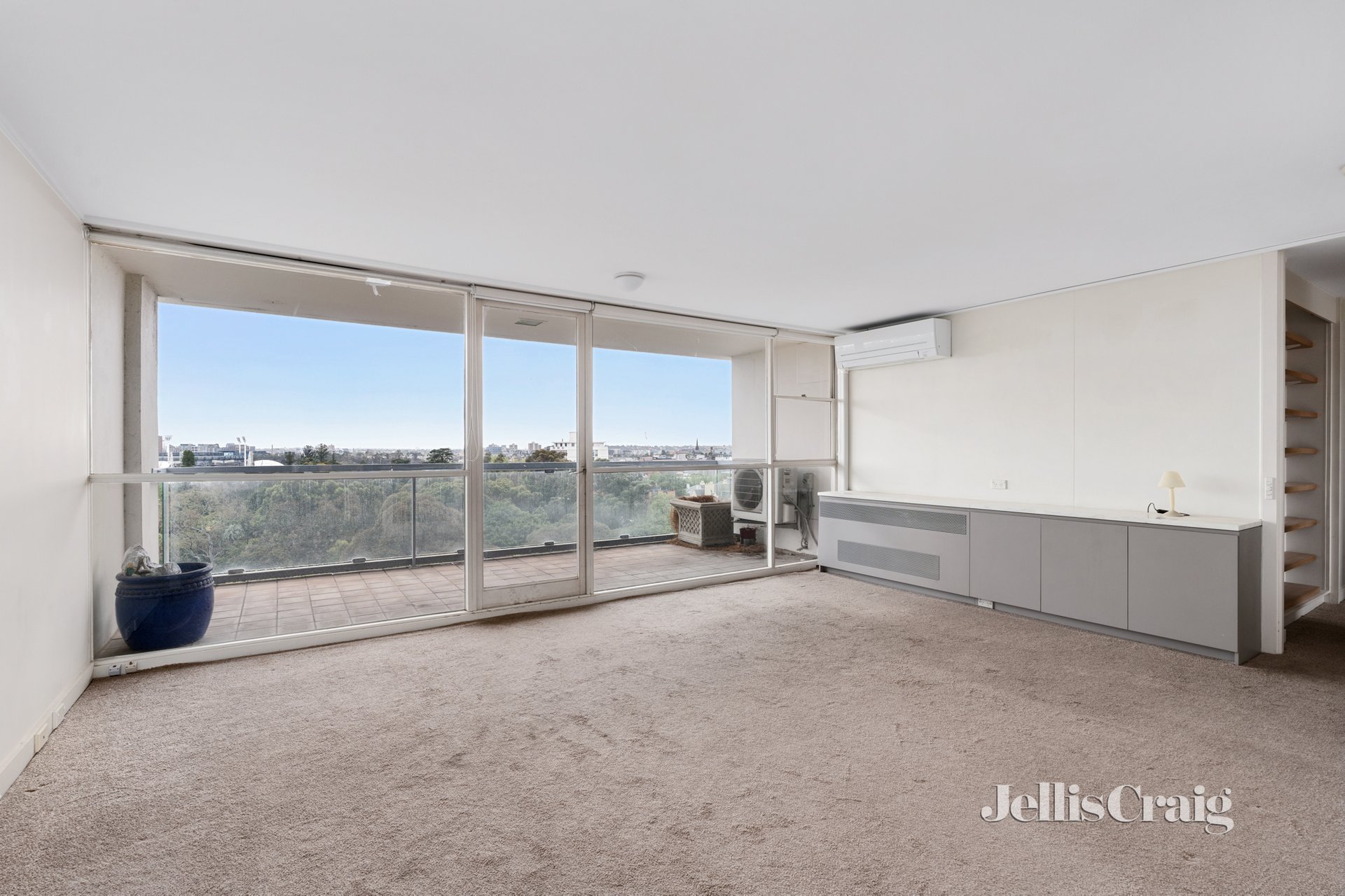 12.1/193 Domain Road, South Yarra image 1