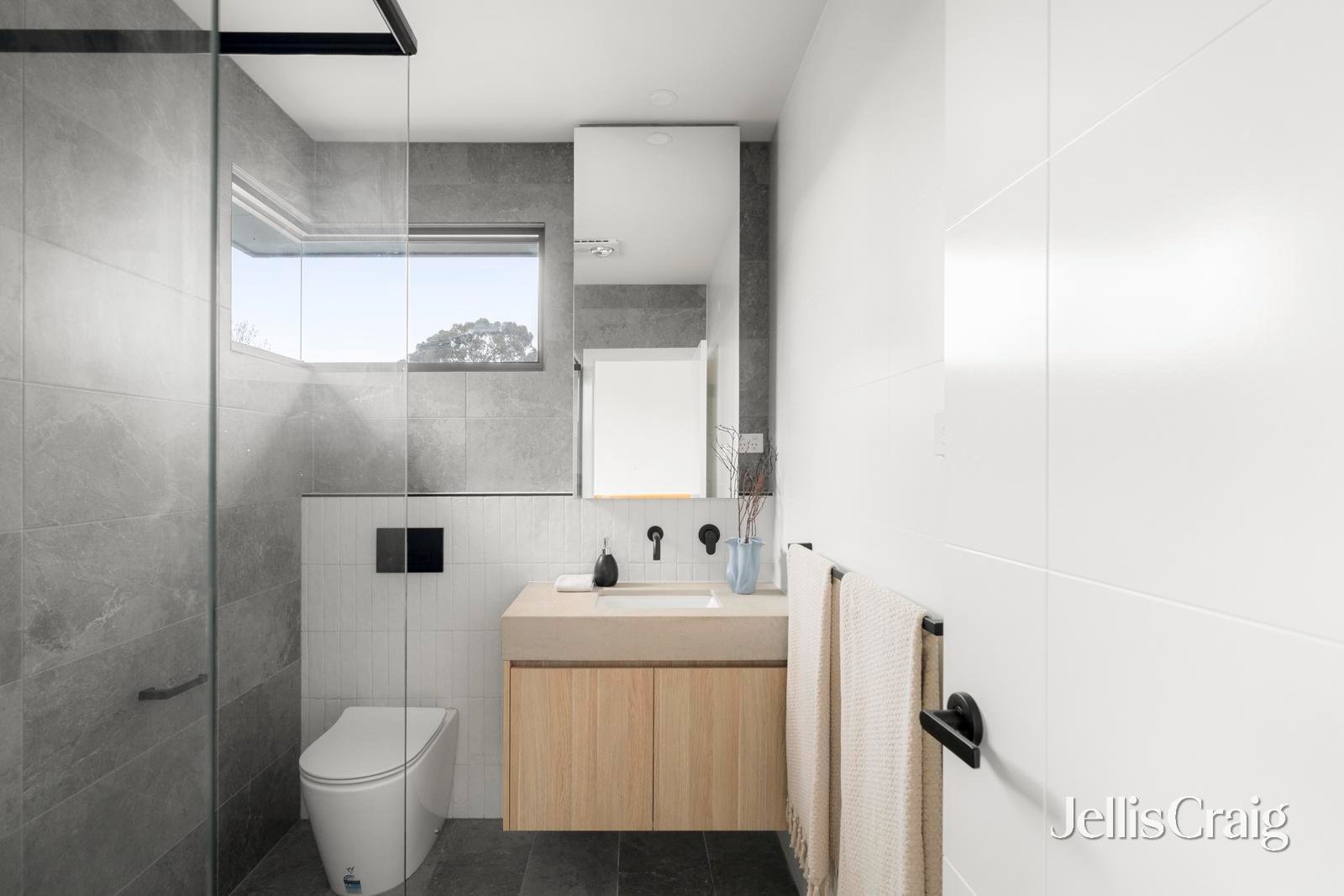 1/212 Arthur Street, Fairfield image 10