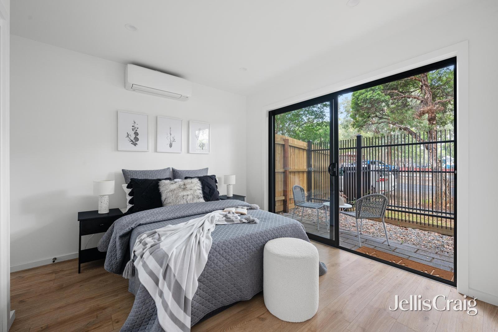 1/212 Barkly Street, Brunswick image 6