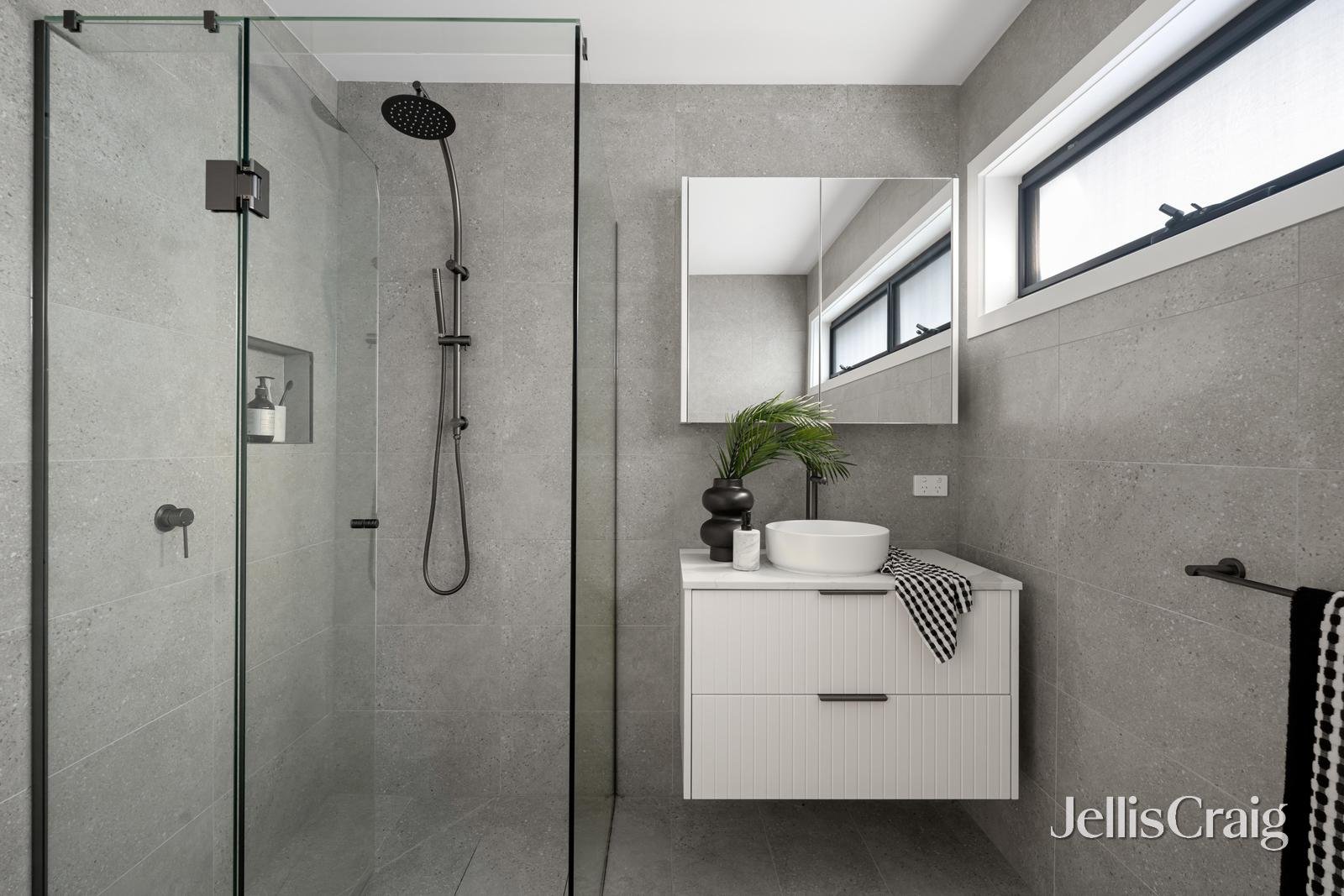 1/212 Barkly Street, Brunswick image 9