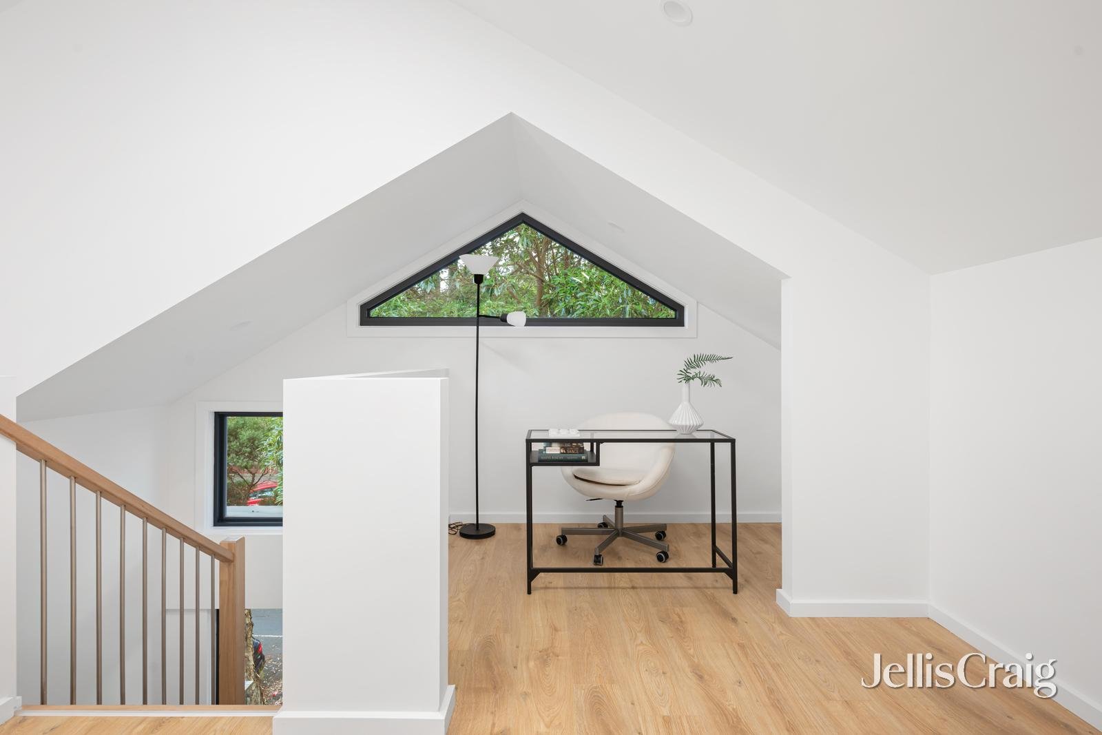 1/212 Barkly Street, Brunswick image 10