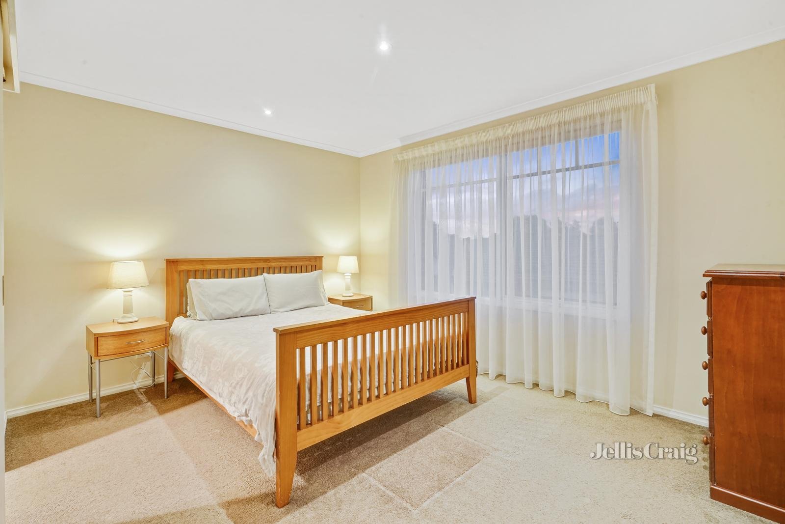 12/12 Surrey Road, Mount Waverley image 6