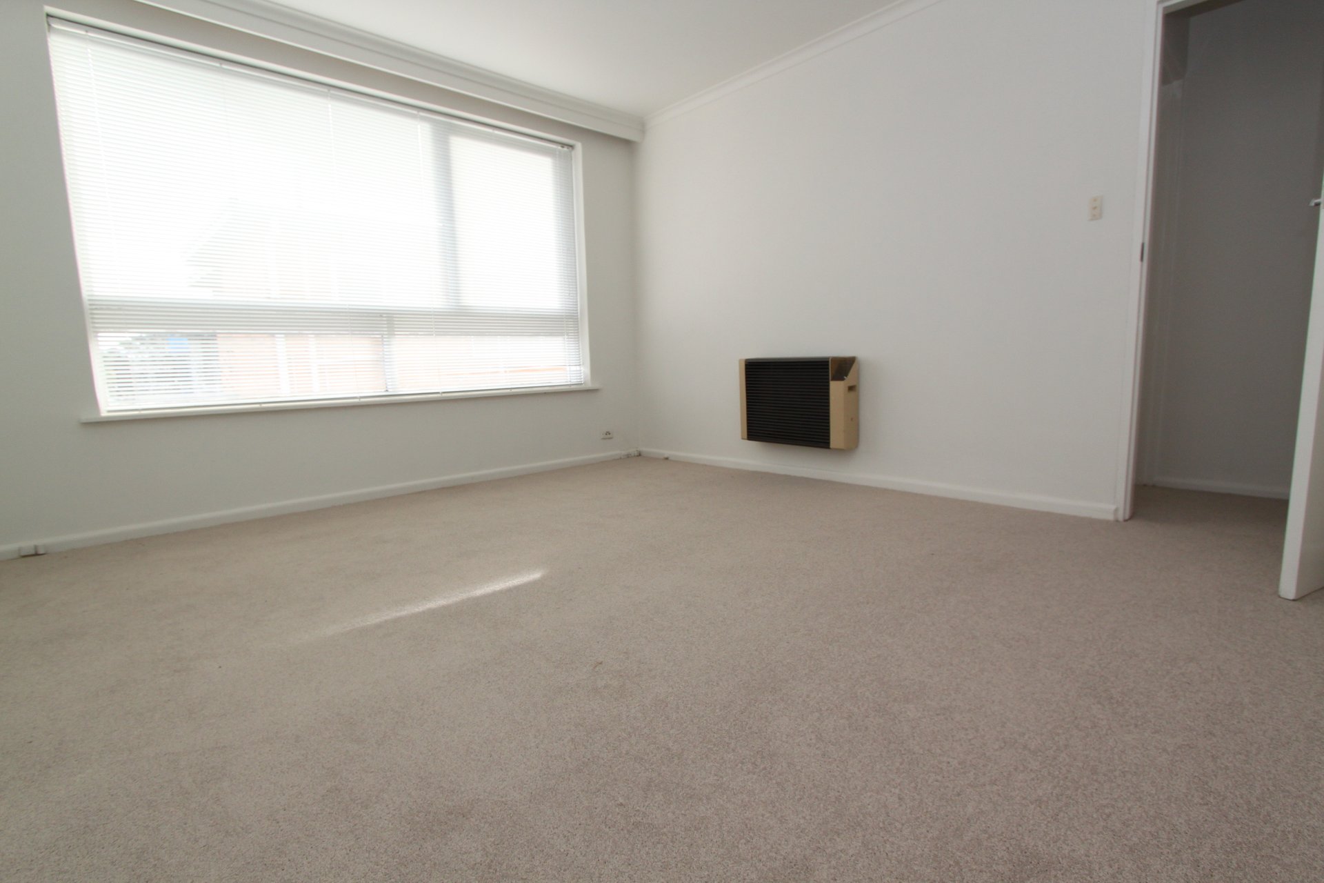 Property Gallery Thumbnail 2