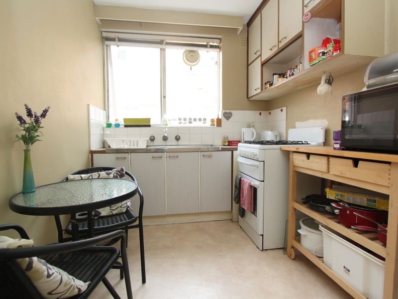Property Gallery Thumbnail 3