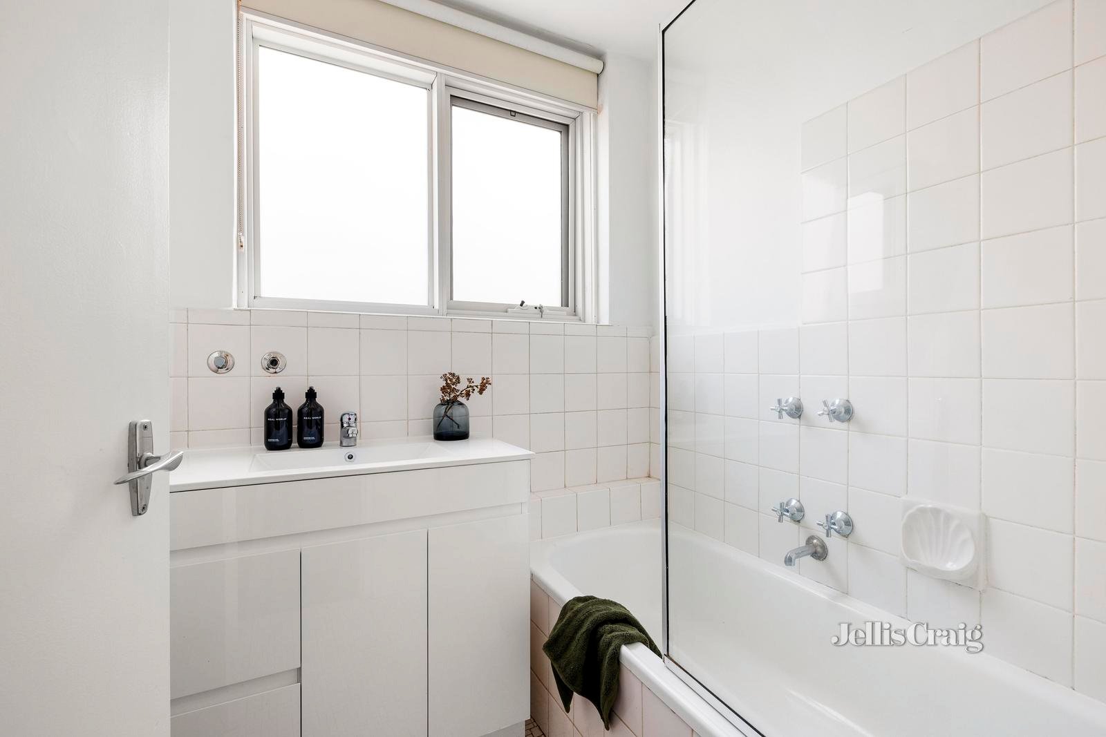 12/12A Abeckett Street, Prahran image 5