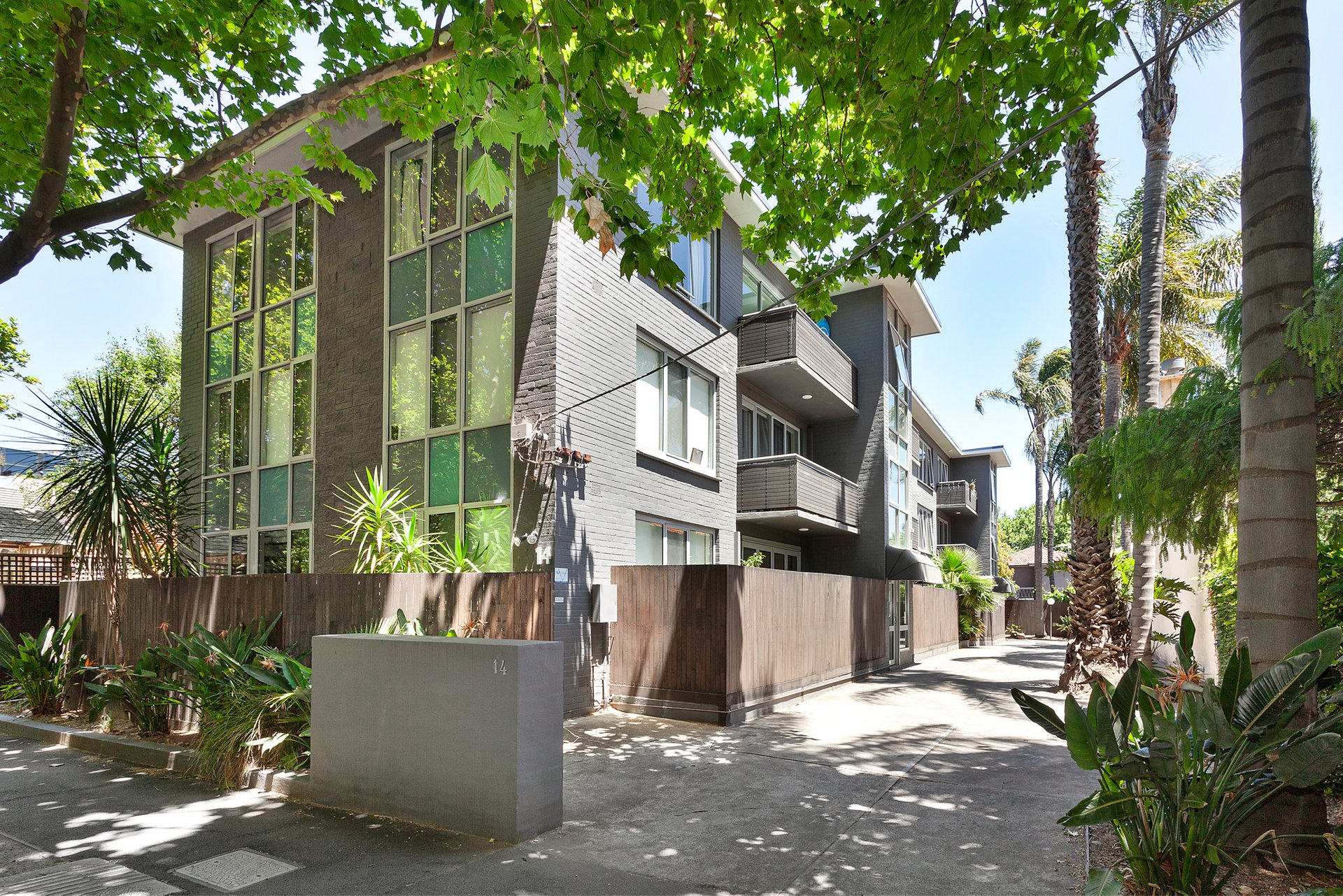 Property Gallery Thumbnail 2