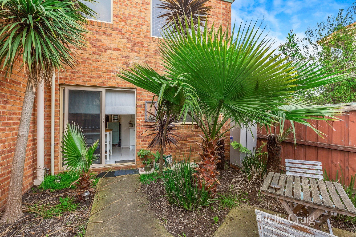 1/214 Queen Street, Altona image 9