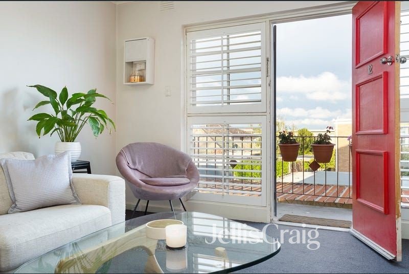 12/14 Stevedore Street, Williamstown image 2