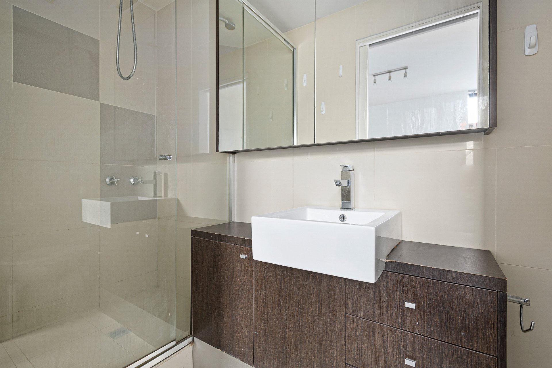 Property Gallery Thumbnail 4