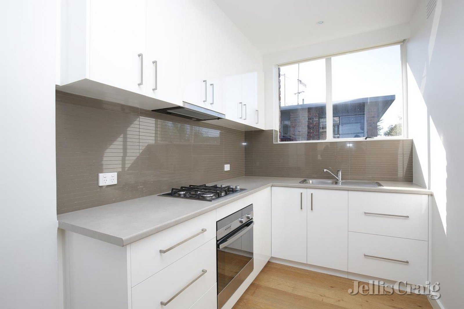 12/145 Walsh Street, South Yarra image 3