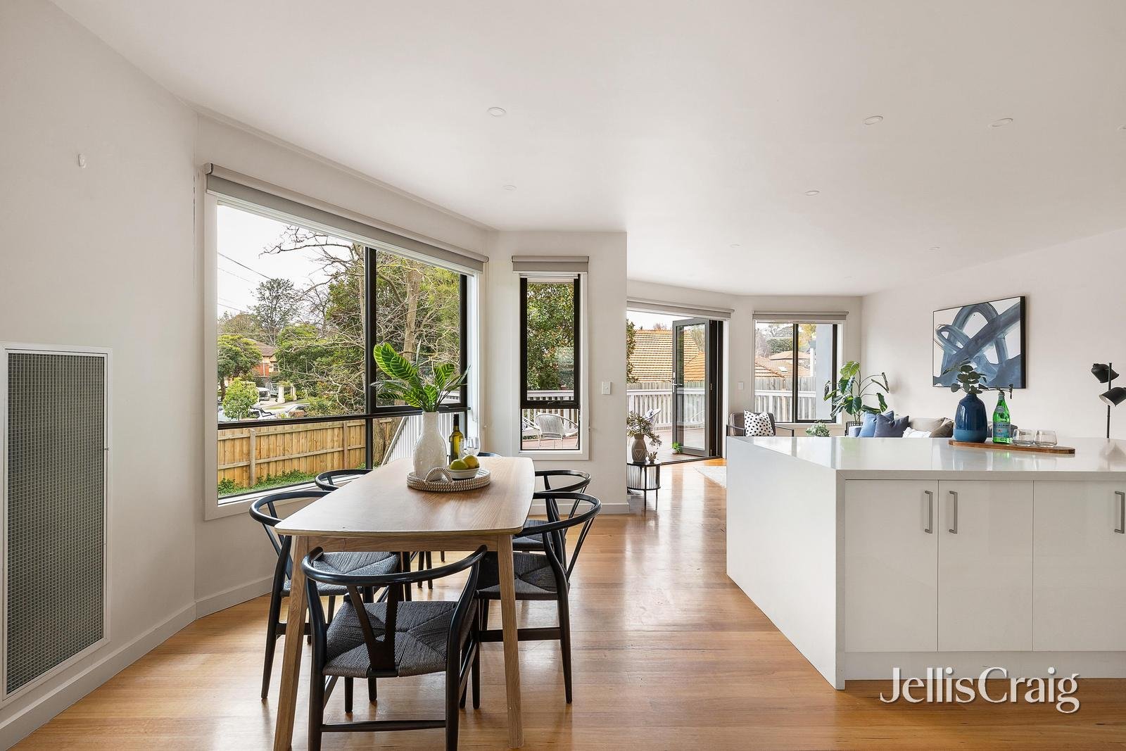 1/214A Wattle Valley Road, Camberwell image 4