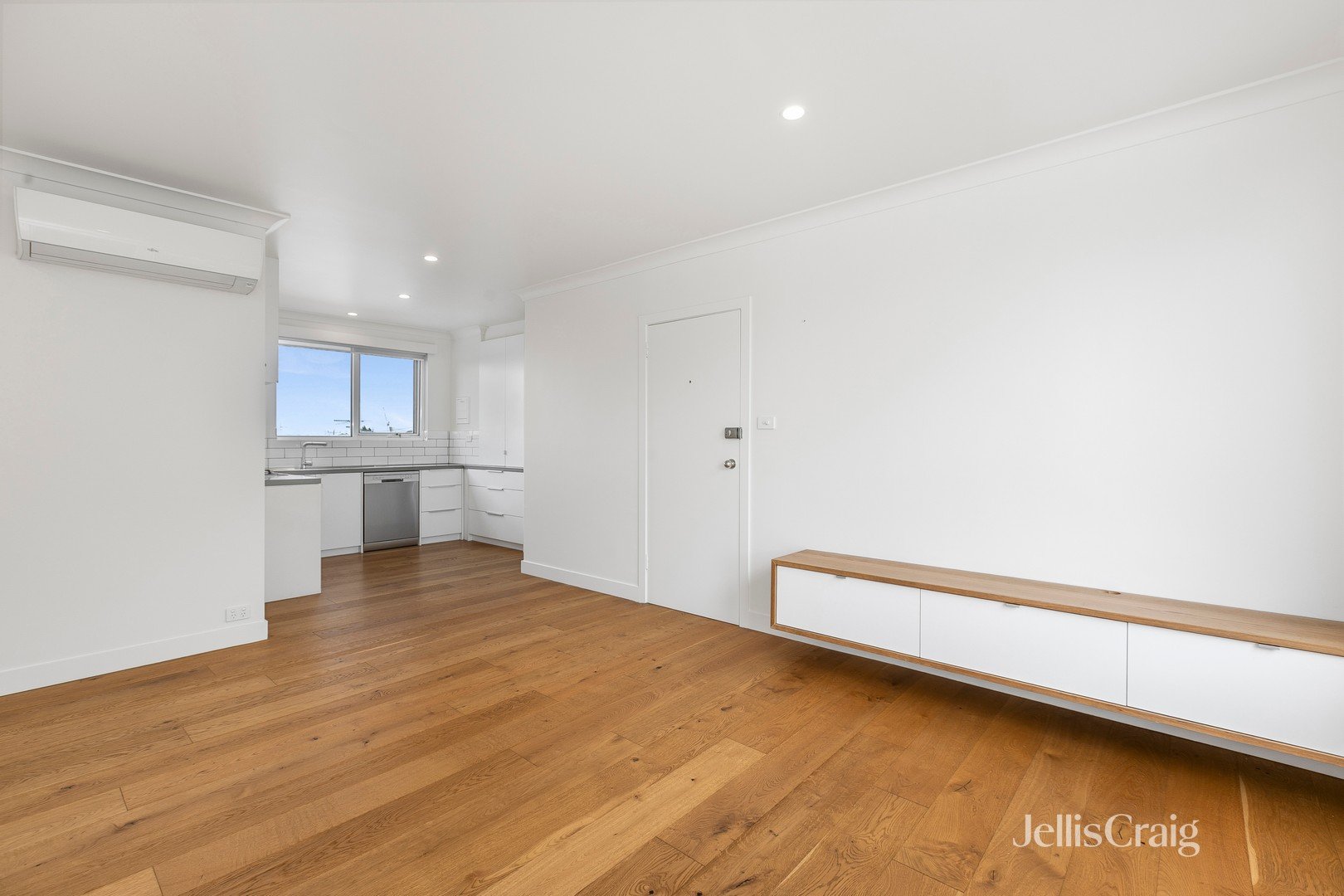 12/15 Kingsville Street, Kingsville image 1