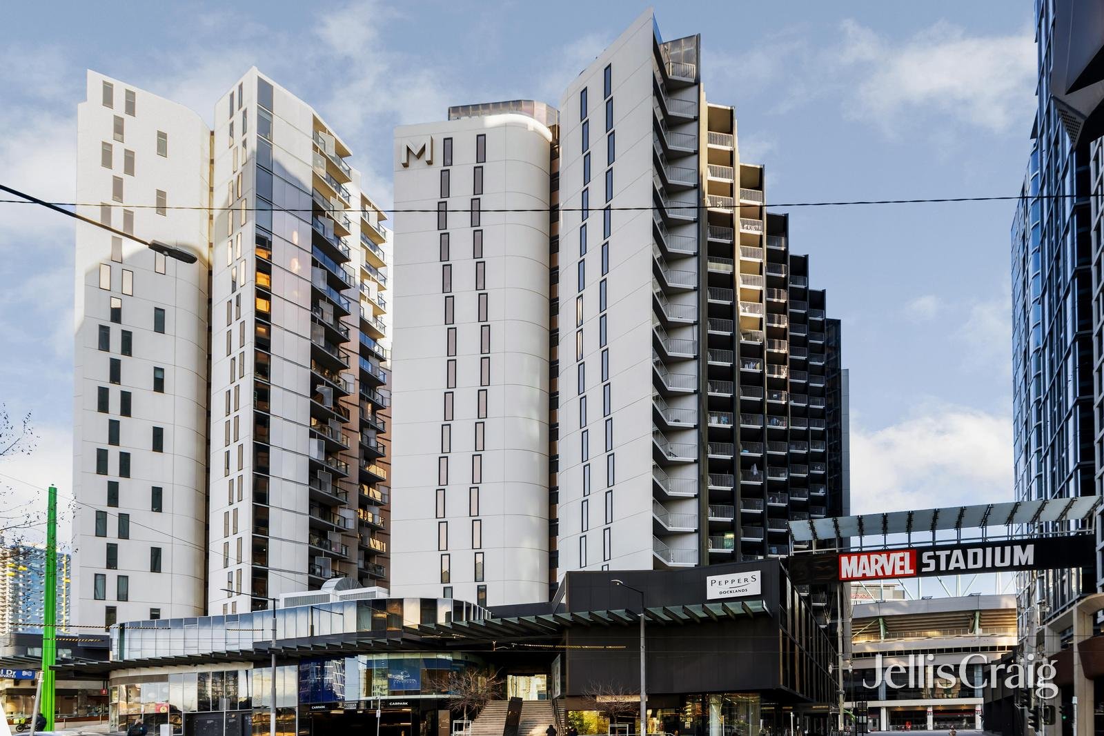 1215/677 La Trobe Street, Docklands image 6