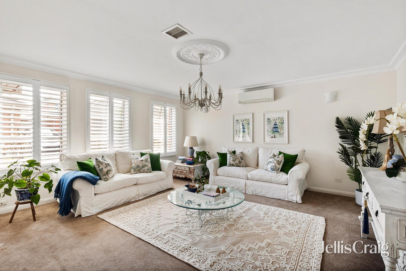 12/15A Wattle Grove, Mckinnon image 2