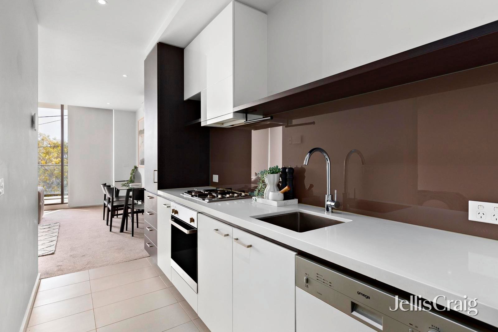 12/16-20 Warleigh Grove, Brighton image 3