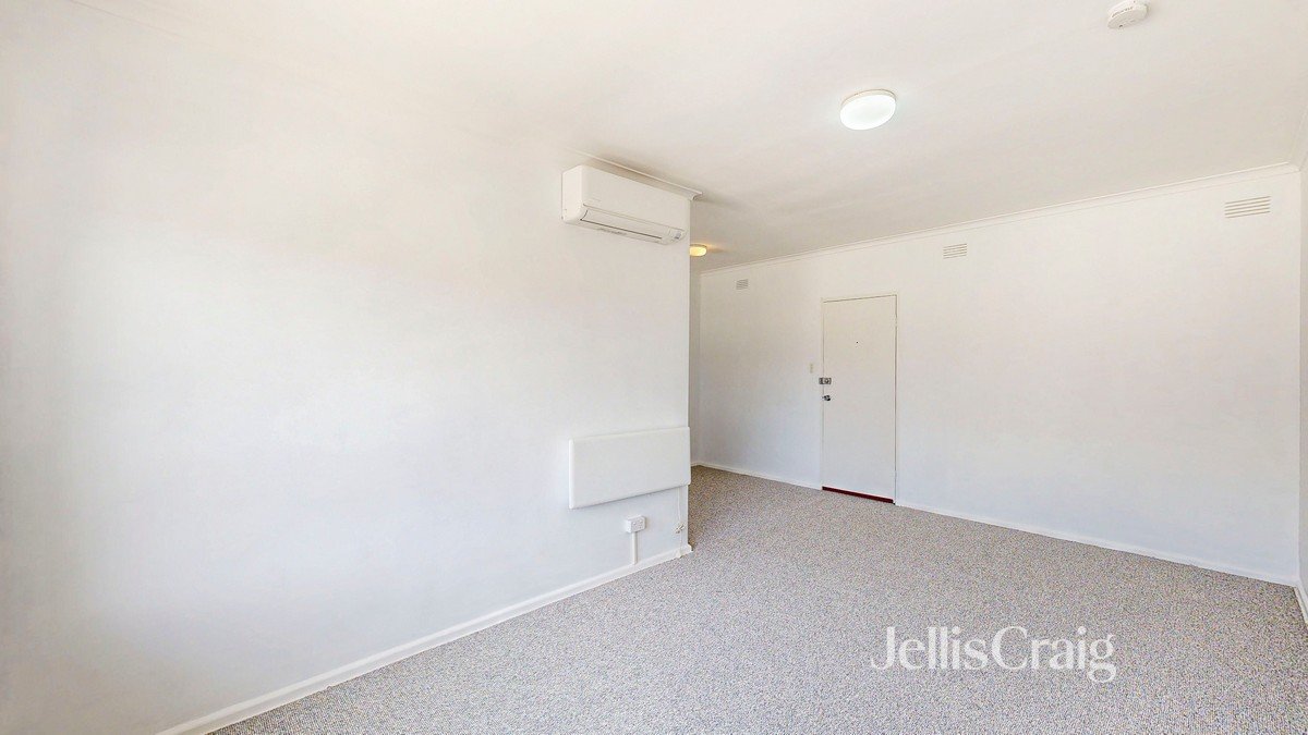 12/16 Normanby St, Windsor image 3