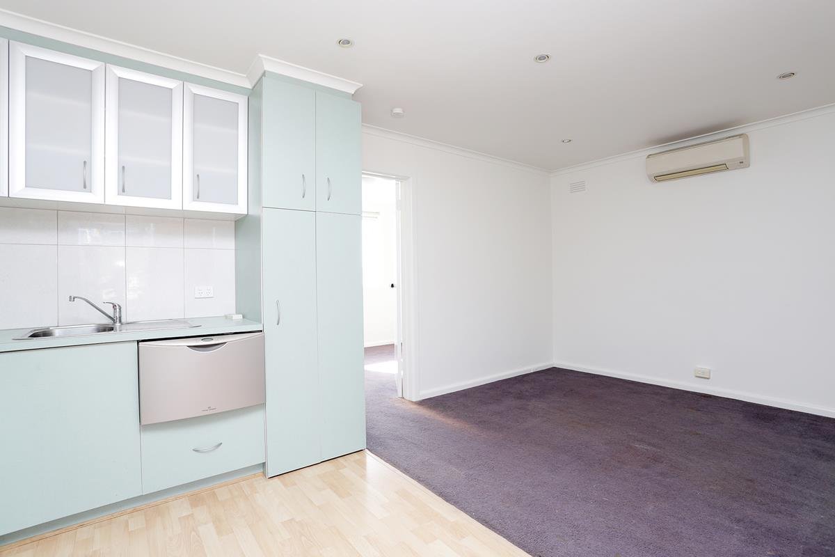 12/16 Rowena Parade, Richmond image 2