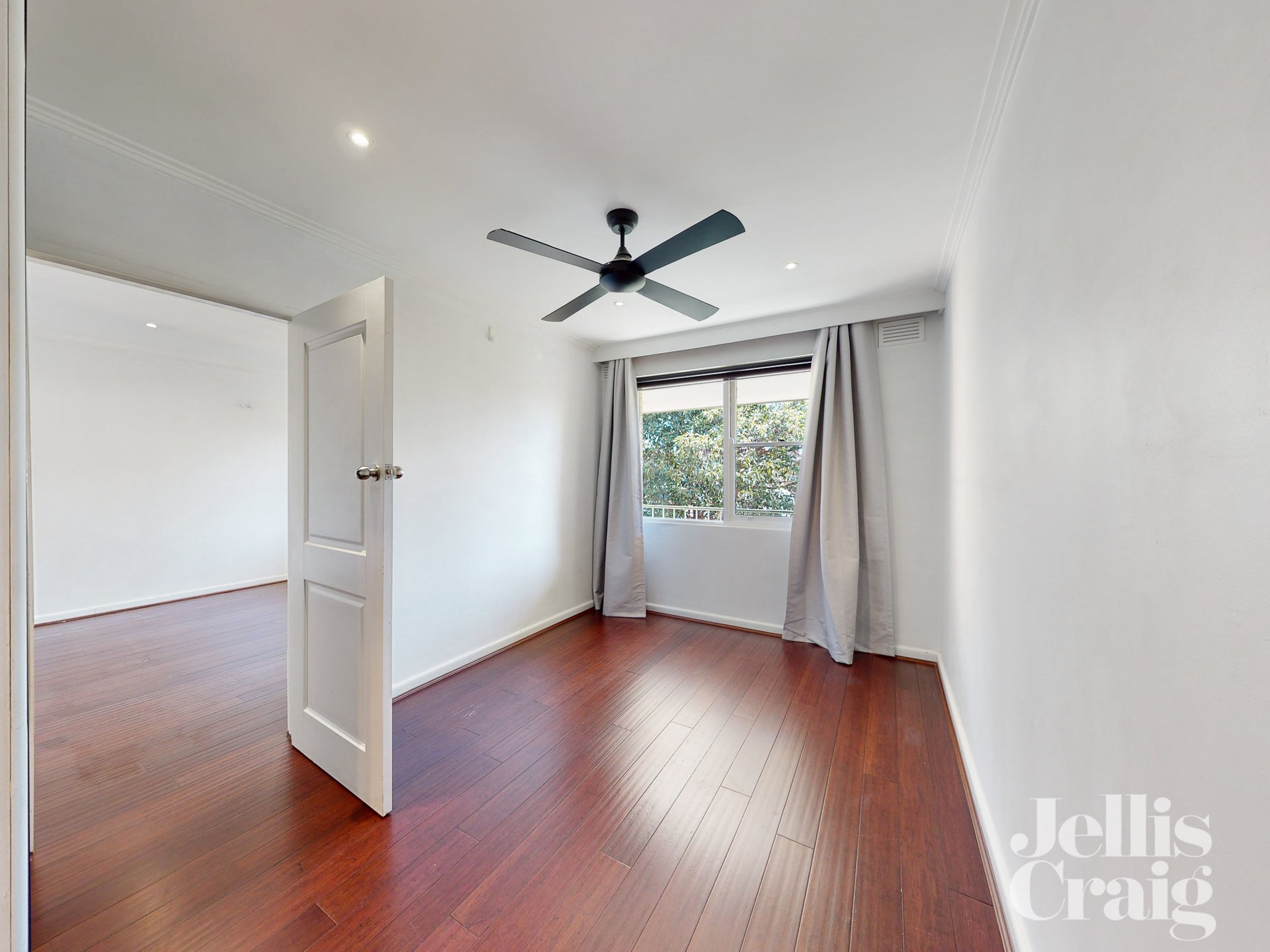 12/162 Barkers Road, Hawthorn image 4
