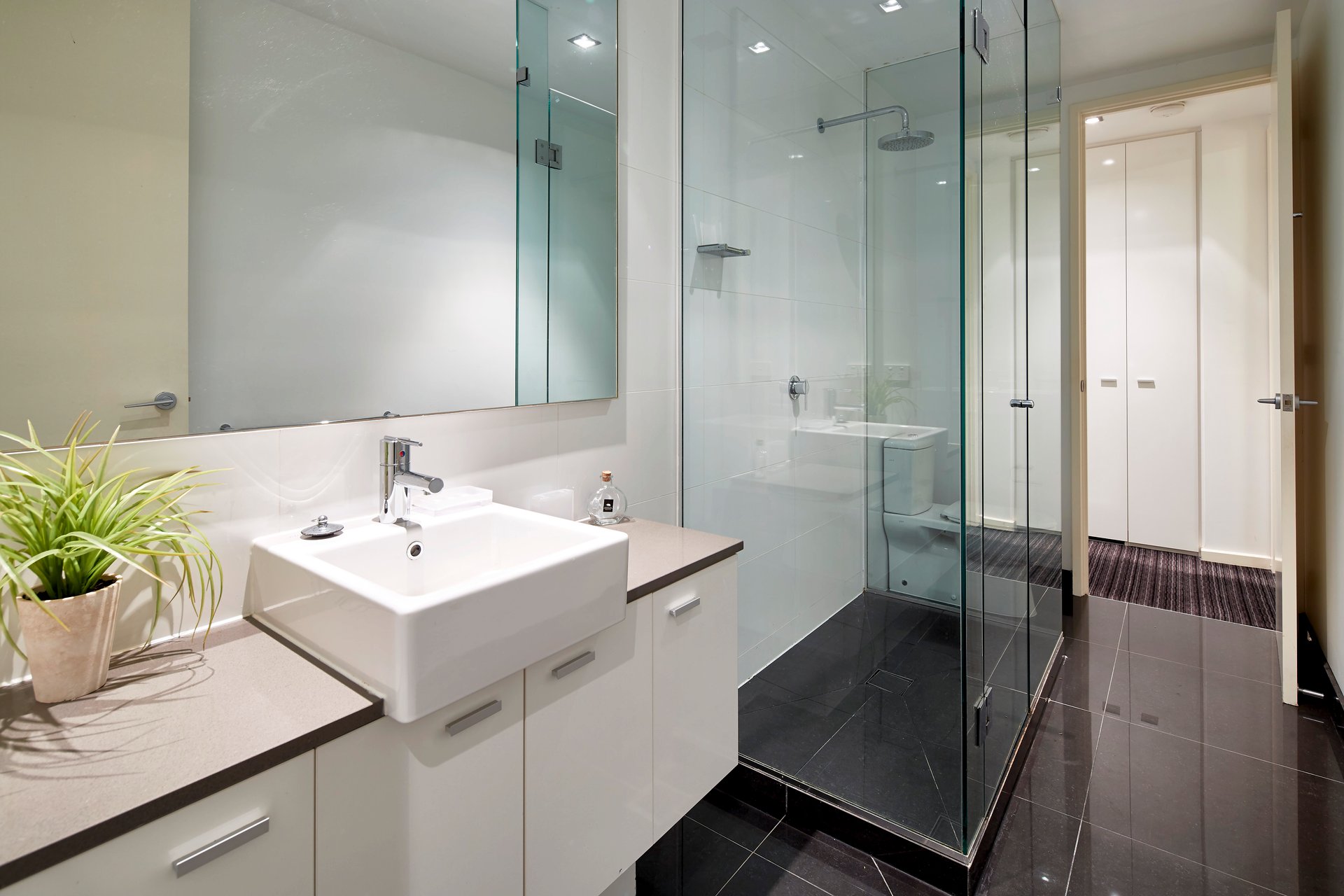 Property Gallery Thumbnail 4