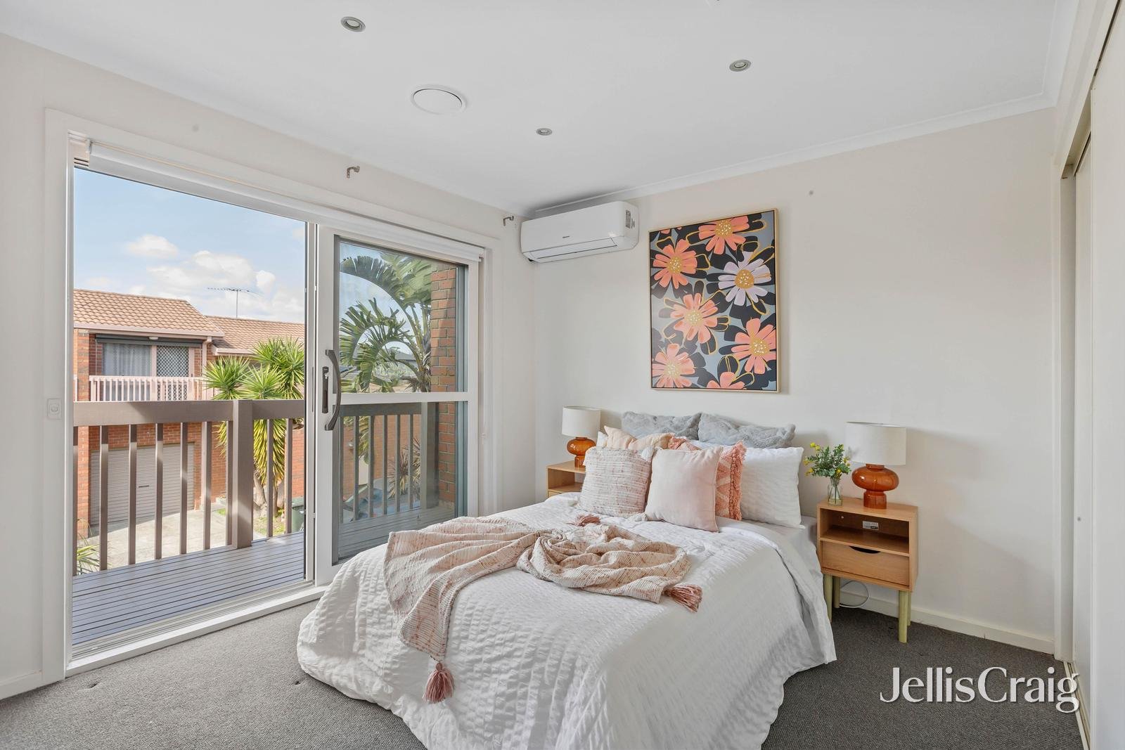 1/218 Warrigal Road, Oakleigh South image 7