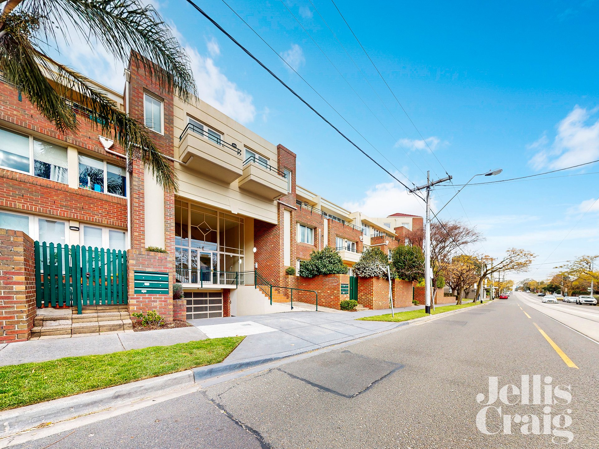 12/190A Riversdale Road, Hawthorn image 1