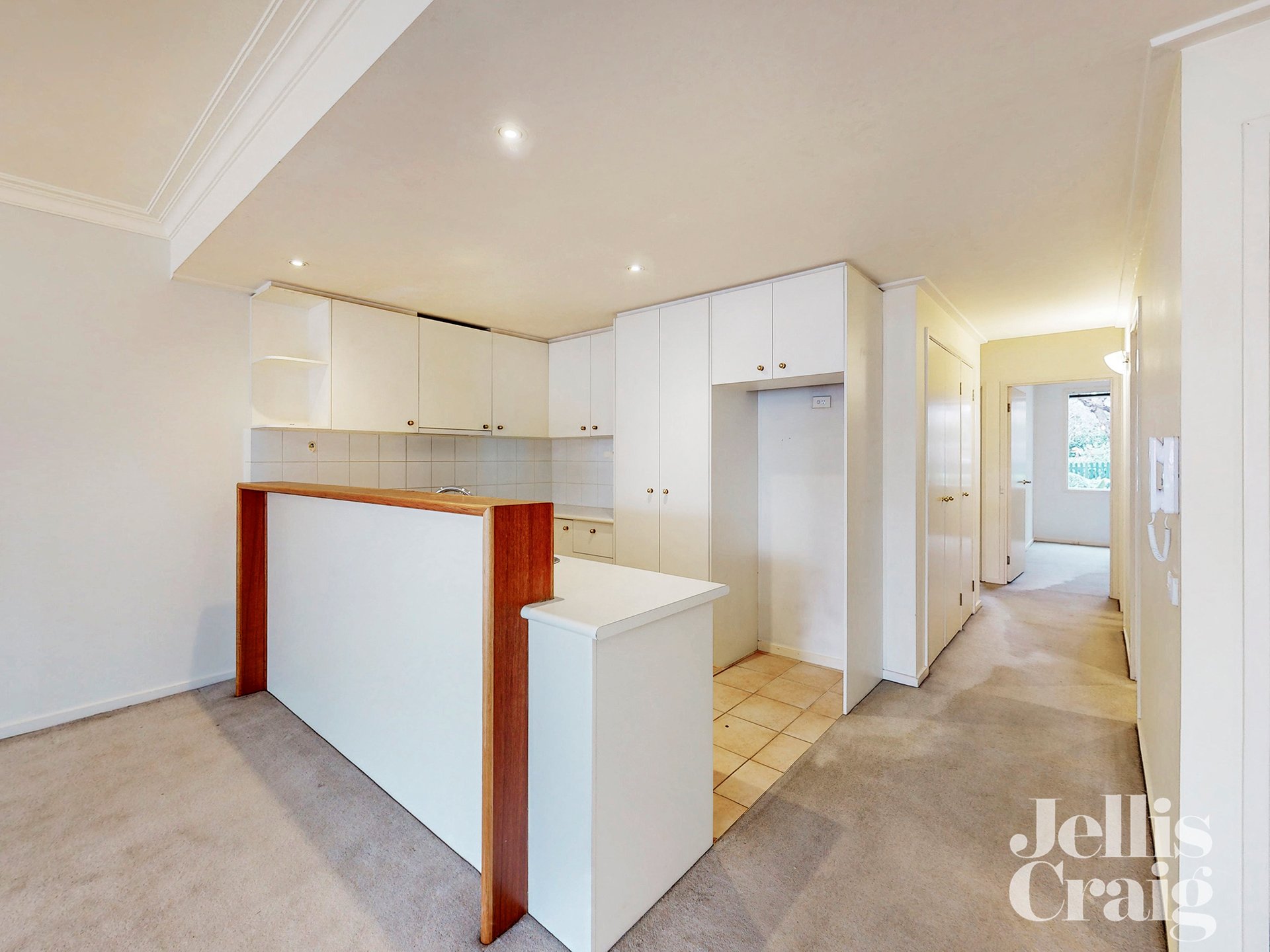 12/190A Riversdale Road, Hawthorn image 5