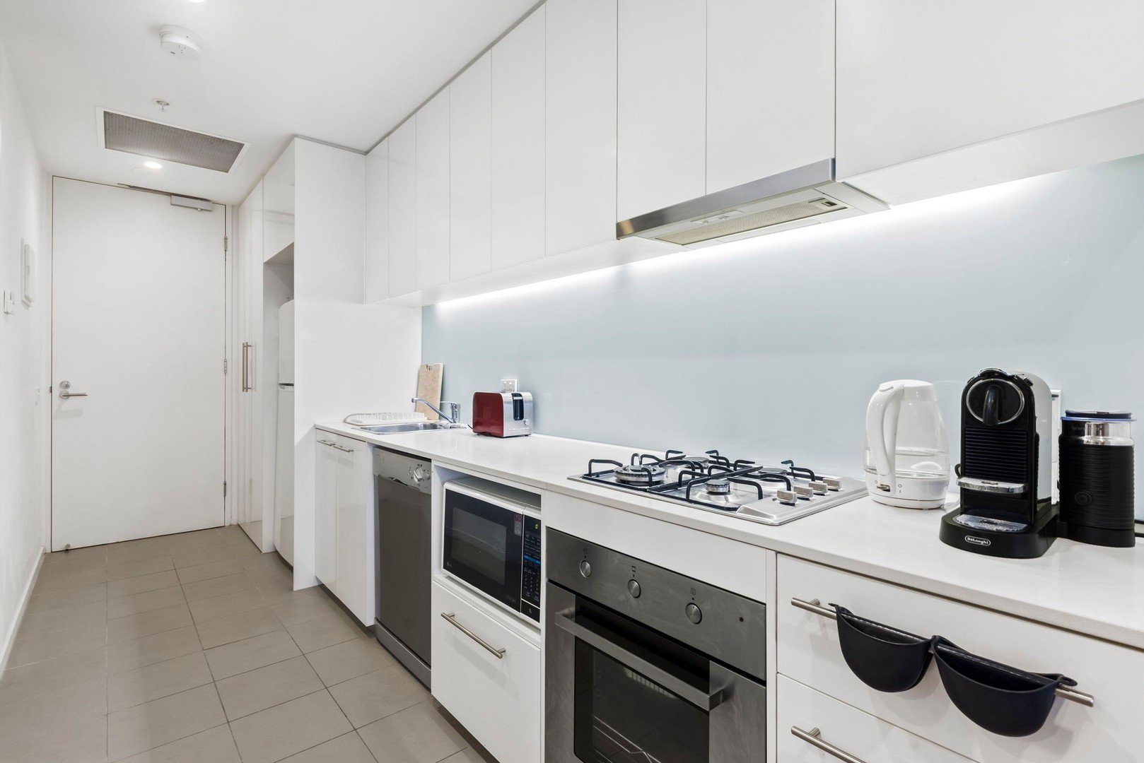 1219/18 Mount Alexander Road, Travancore image 2