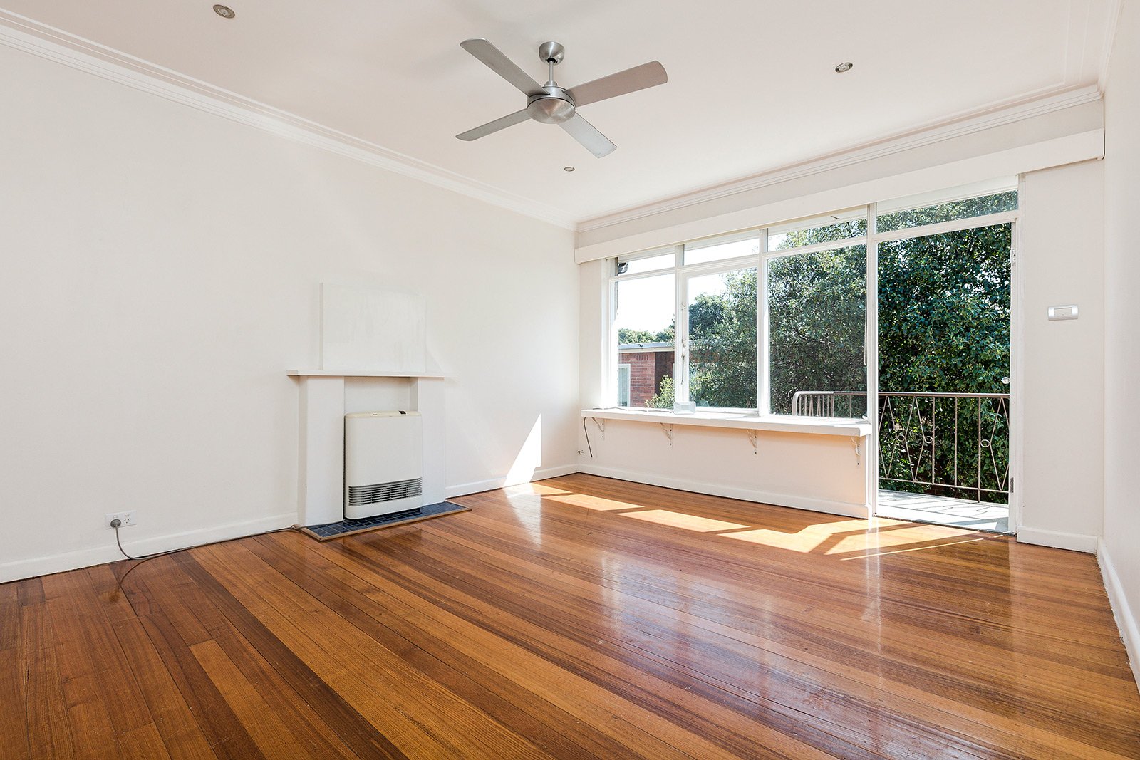 Property Gallery Thumbnail 2