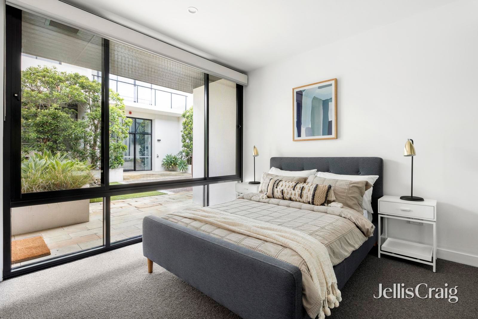 12/1A Campbell Grove, Northcote image 7