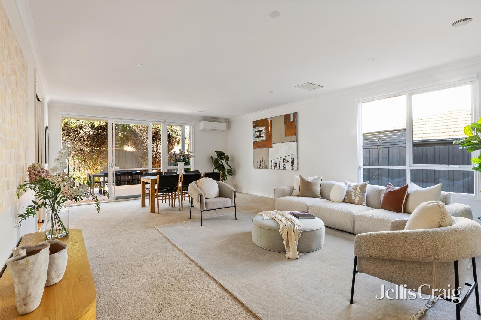 121a Through Road, Camberwell image 5