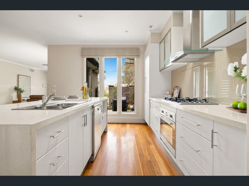 1/22-24 Winbourne Road, Mount&nbsp;Waverley image 3