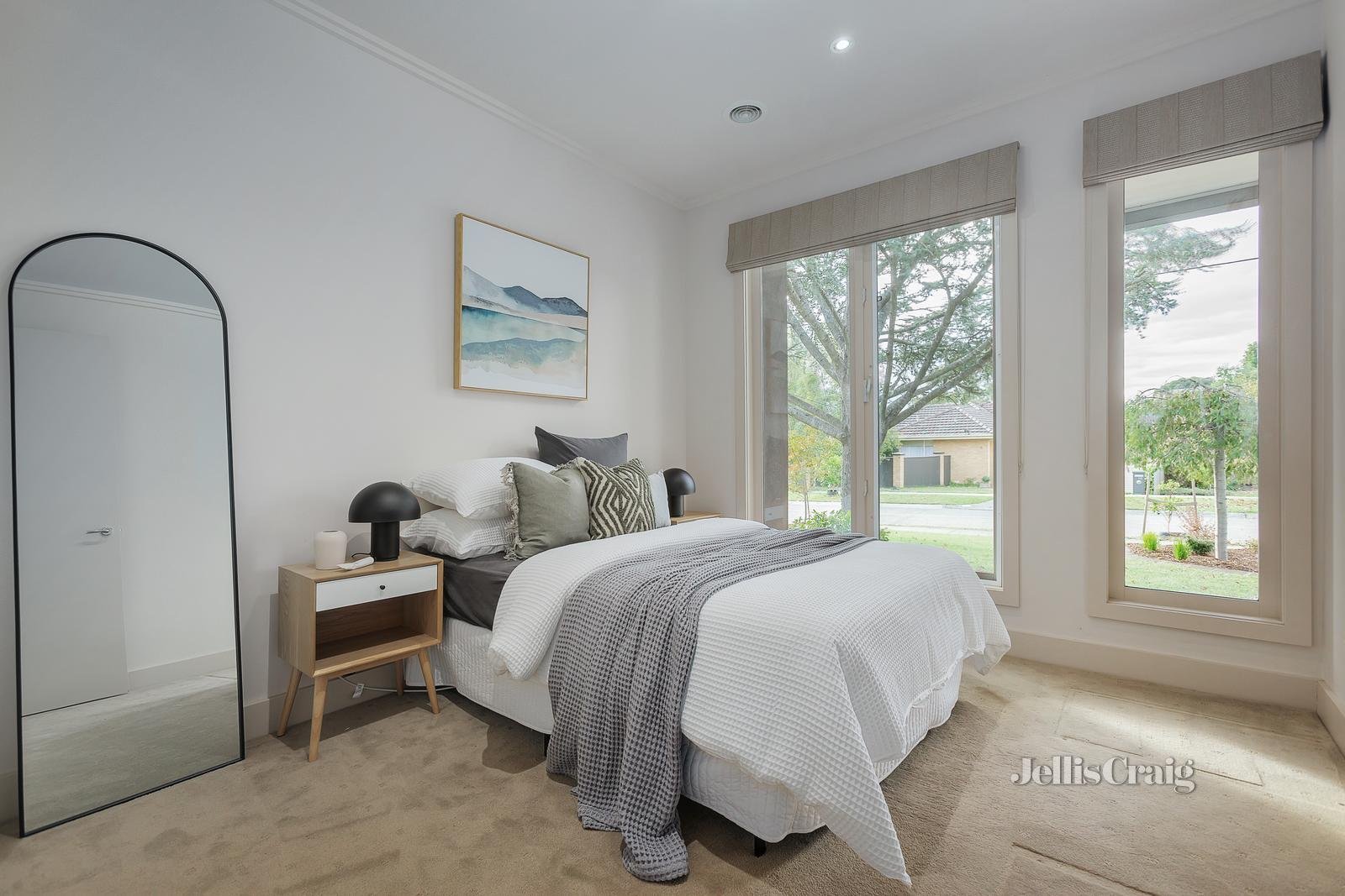 1/22-24 Winbourne Road, Mount Waverley image 6