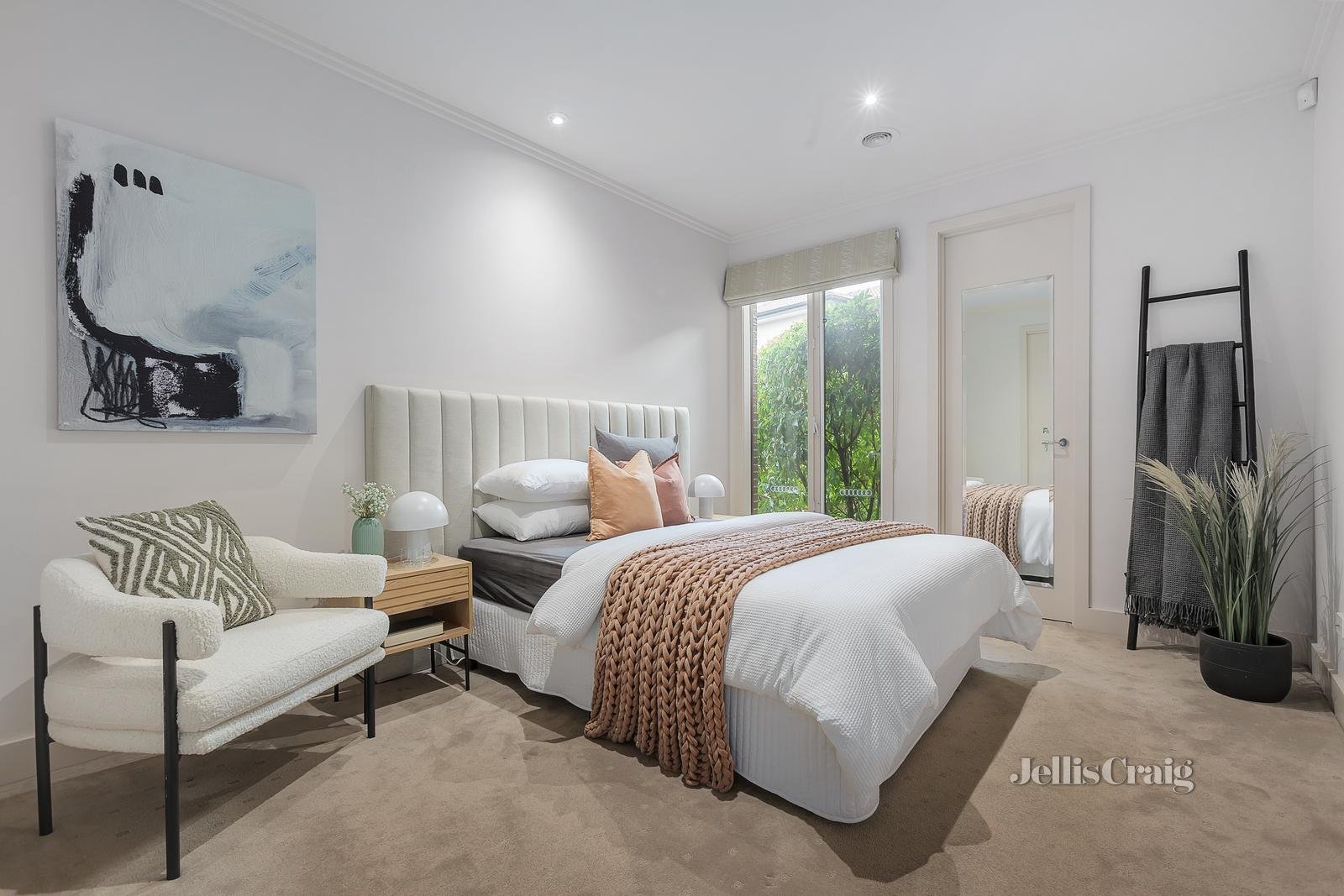 1/22-24 Winbourne Road, Mount Waverley image 7