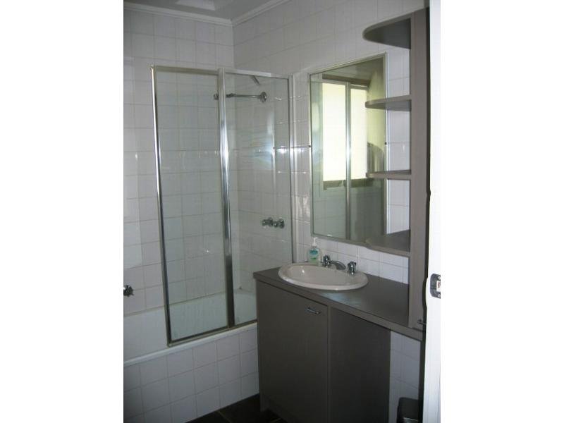Property Gallery Thumbnail 9