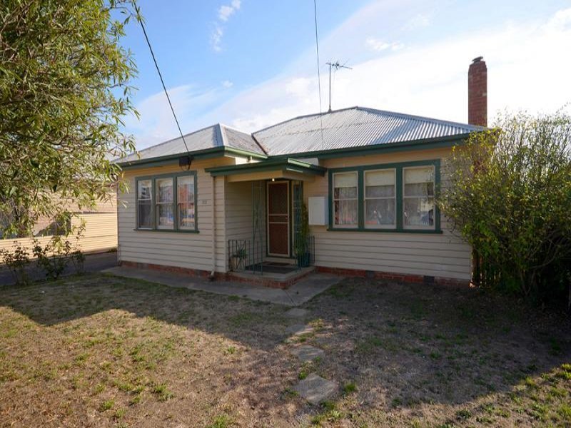 122 Beverin Street, Sebastopol image 1