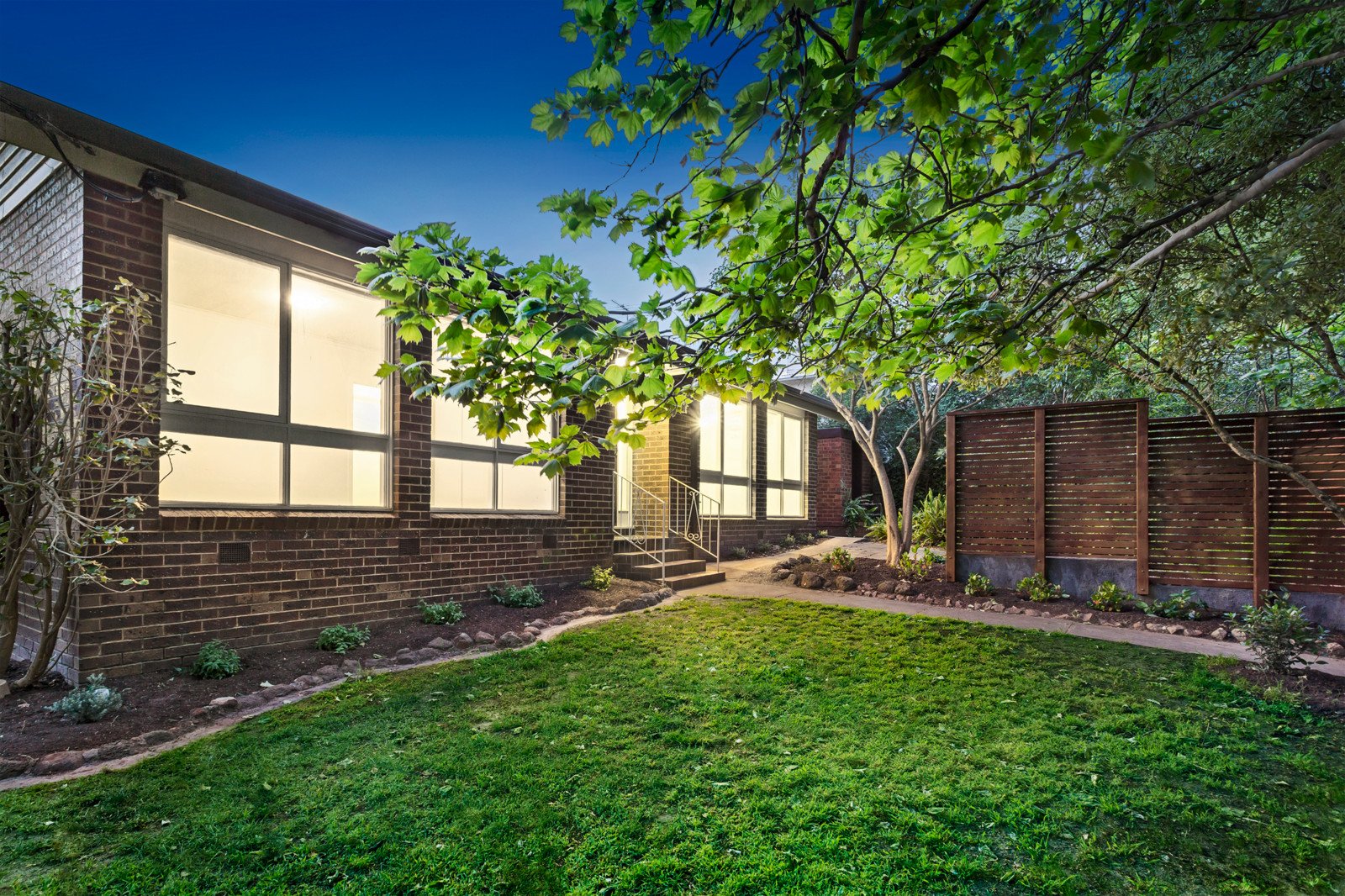 1/22 Brunel Street, Malvern East image 4