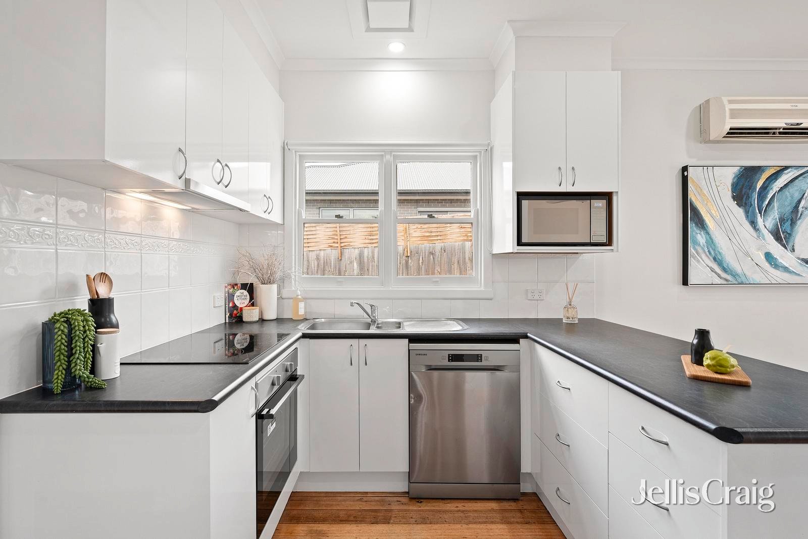 1/22 Diana Street, Croydon image 4