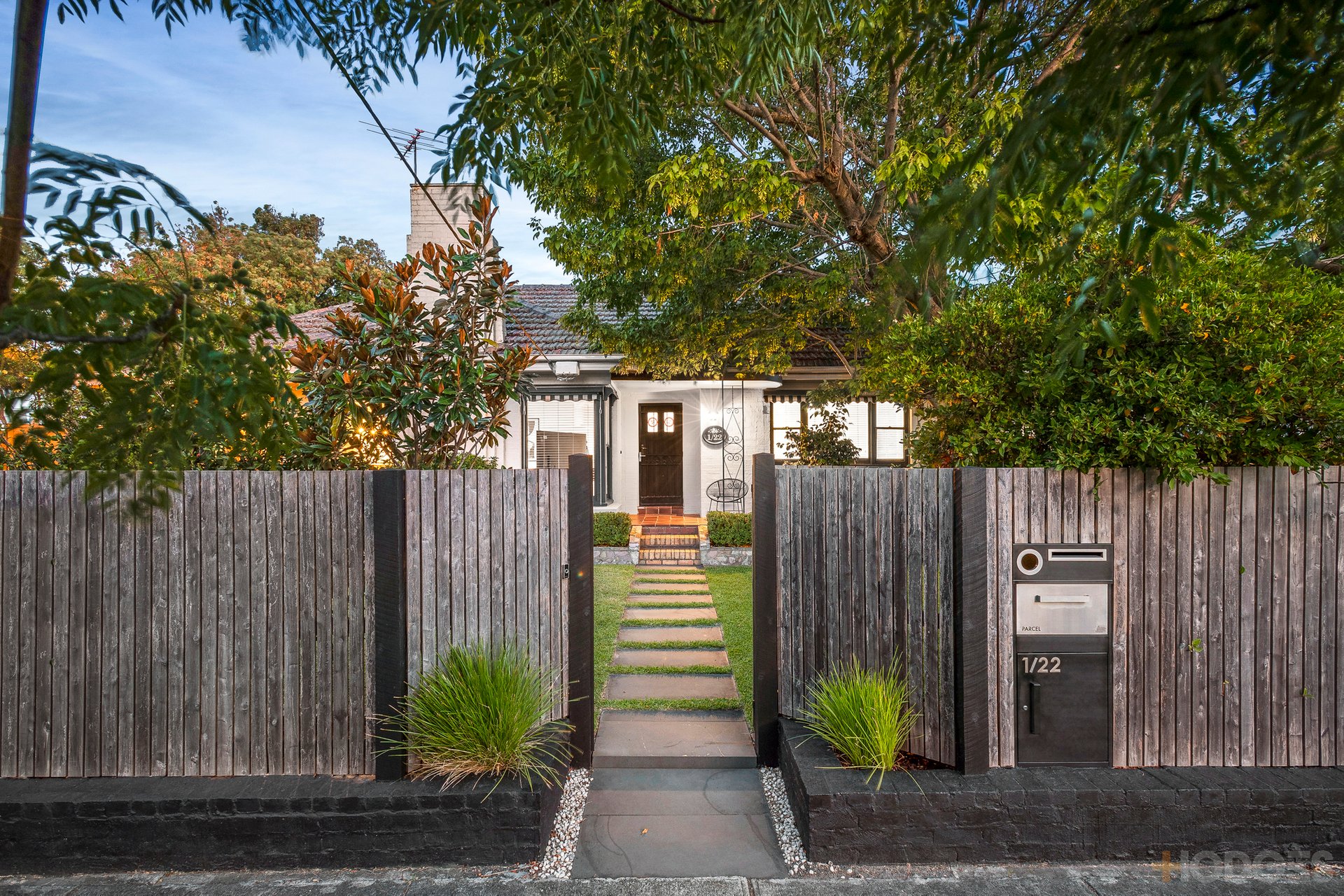 1 / 22 Gleniffer Avenue Brighton East