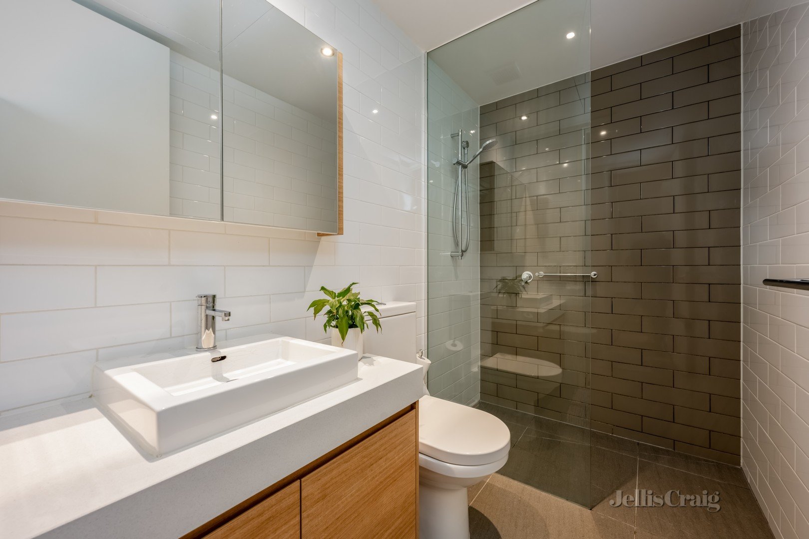 1/22 Gray Street, Brunswick image 4