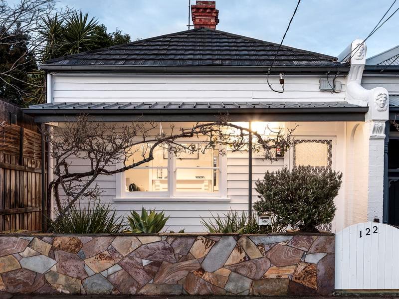 122 Hawthorn Road, Northcote image 1