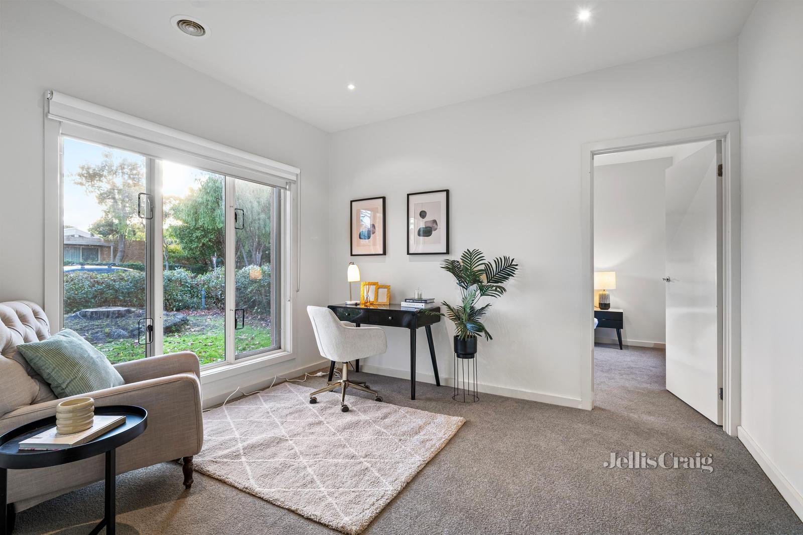 1/22 Hilton Street, Mount Waverley image 5