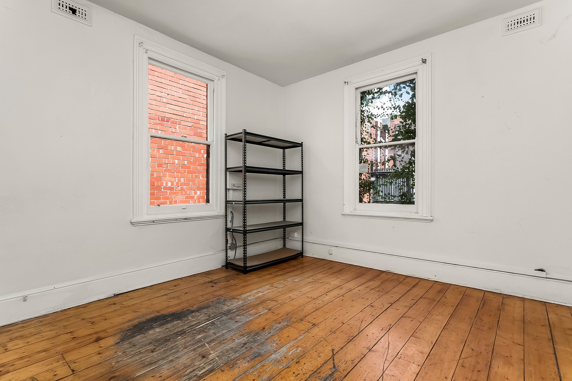 Property Gallery Thumbnail 5