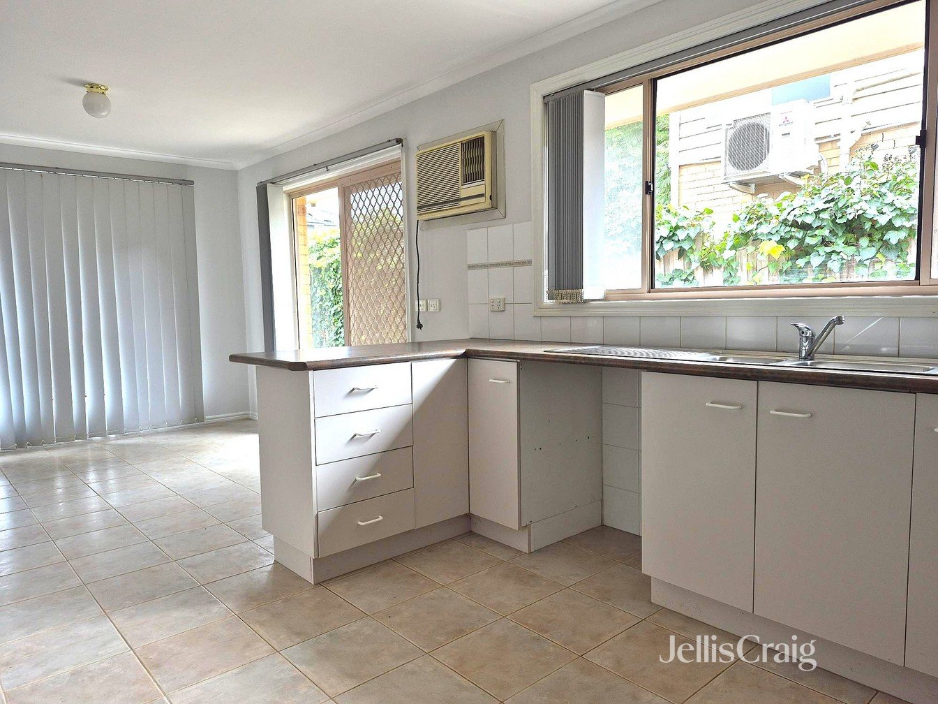 1/22 McIntyre Drive, Altona image 4
