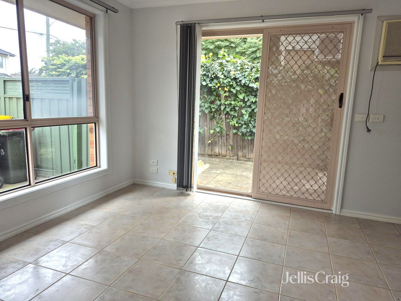 1/22 McIntyre Drive, Altona image 7