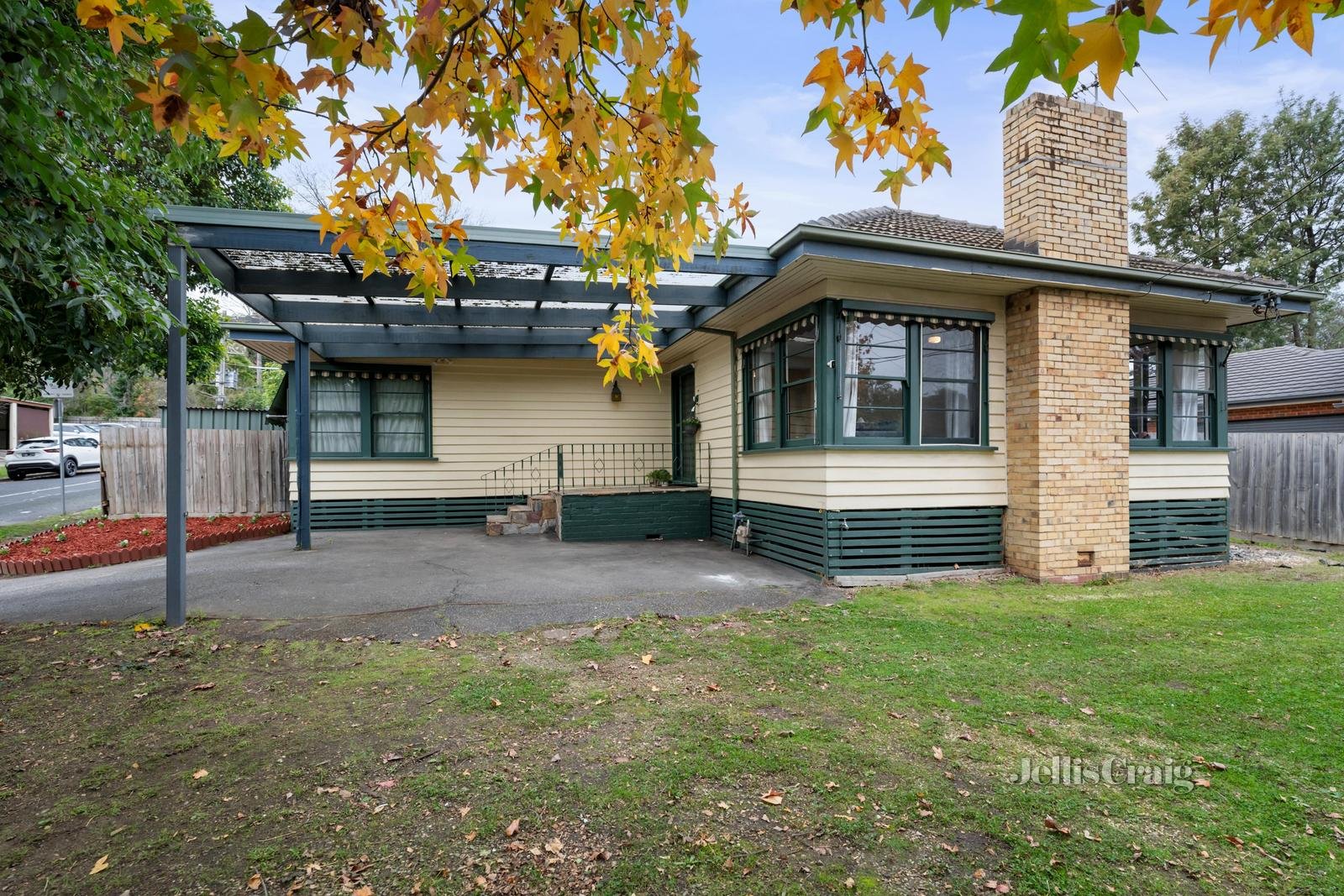 122 Mt Dandenong Road, Ringwood East image 1