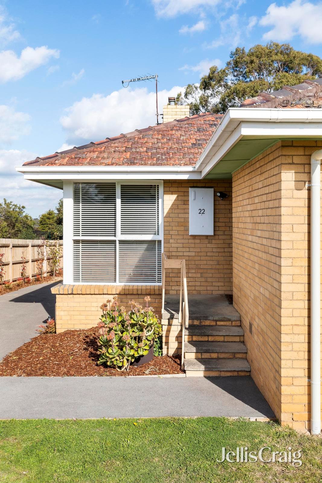 1/22 Nepean Street, Watsonia image 2