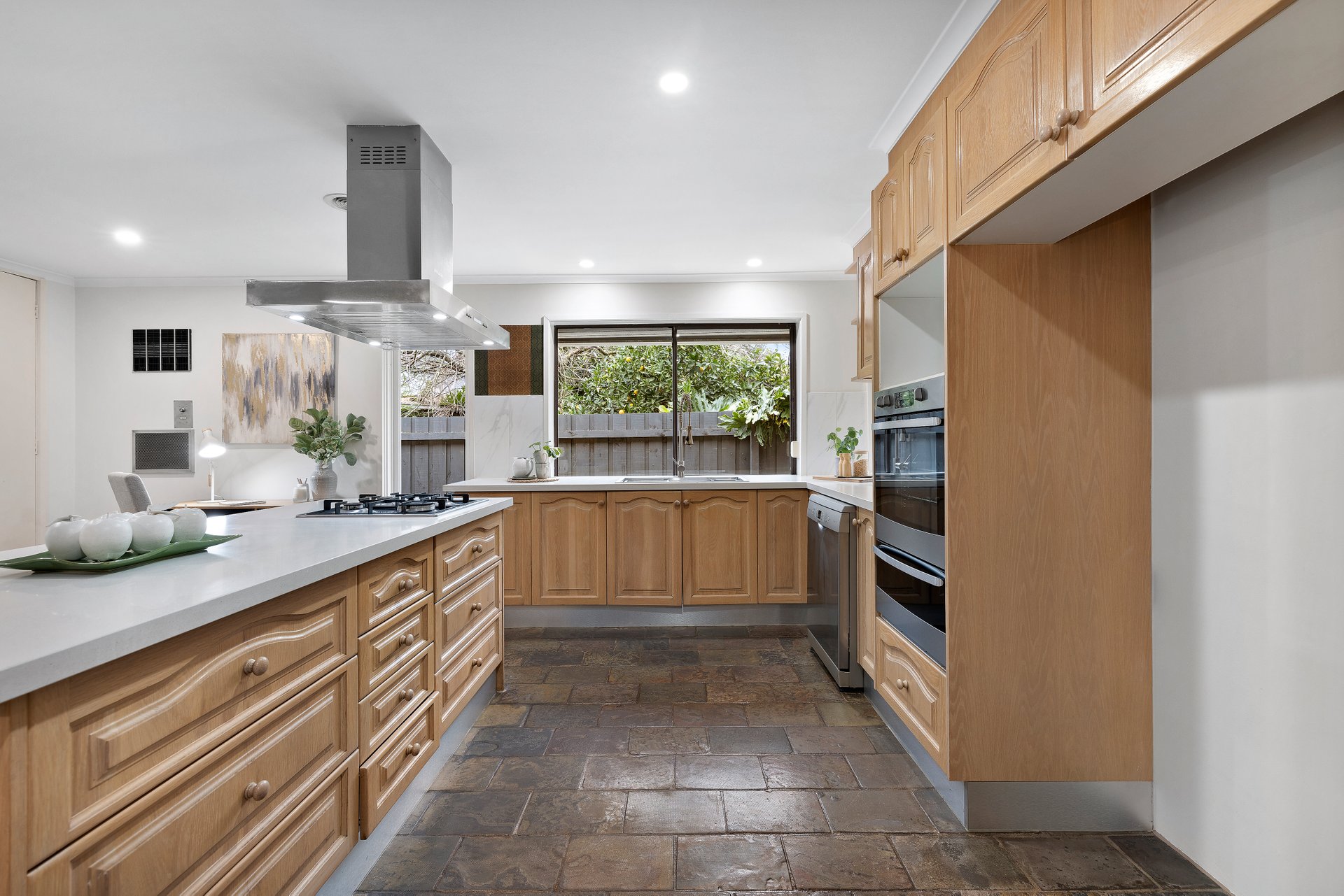 1/22 Panorama Drive, Forest Hill image 8