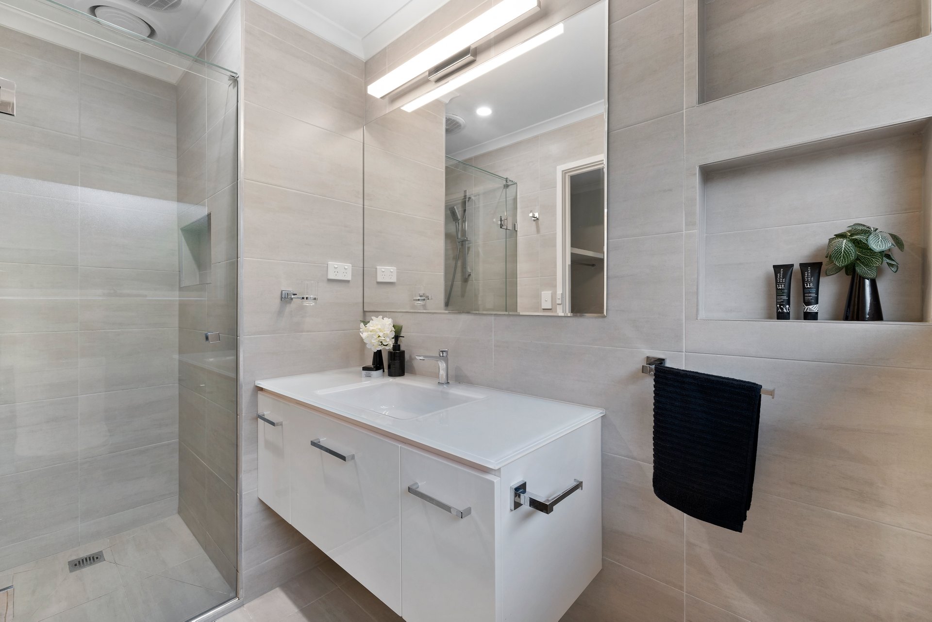 1/22 Panorama Drive, Forest Hill image 10