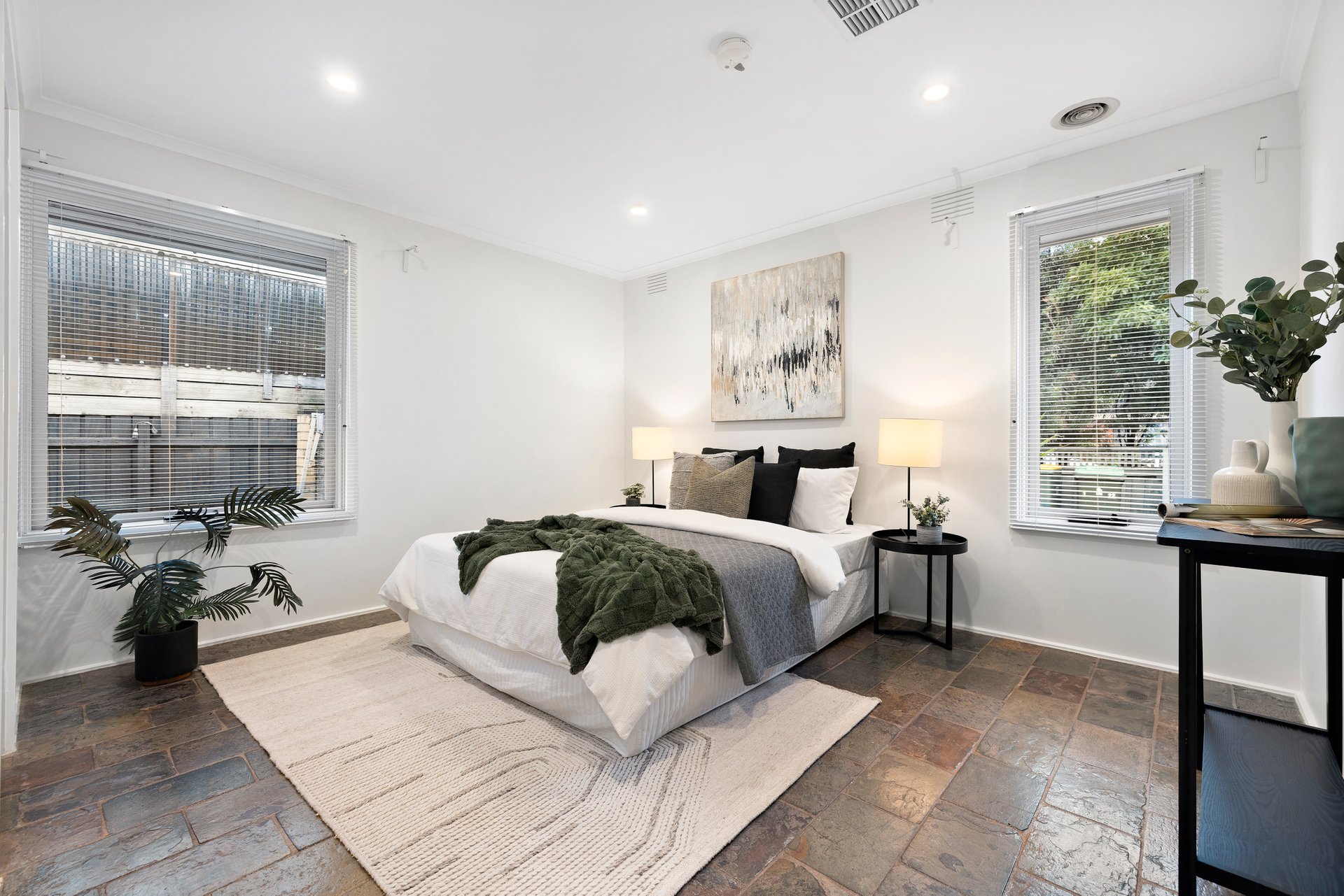 1/22 Panorama Drive, Forest Hill image 11